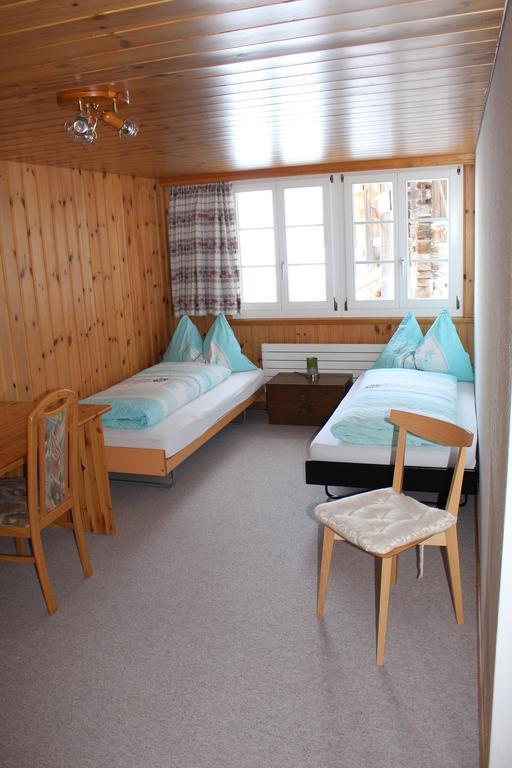 シャレー スピーヌ グリンデルヴァルト 部屋 写真